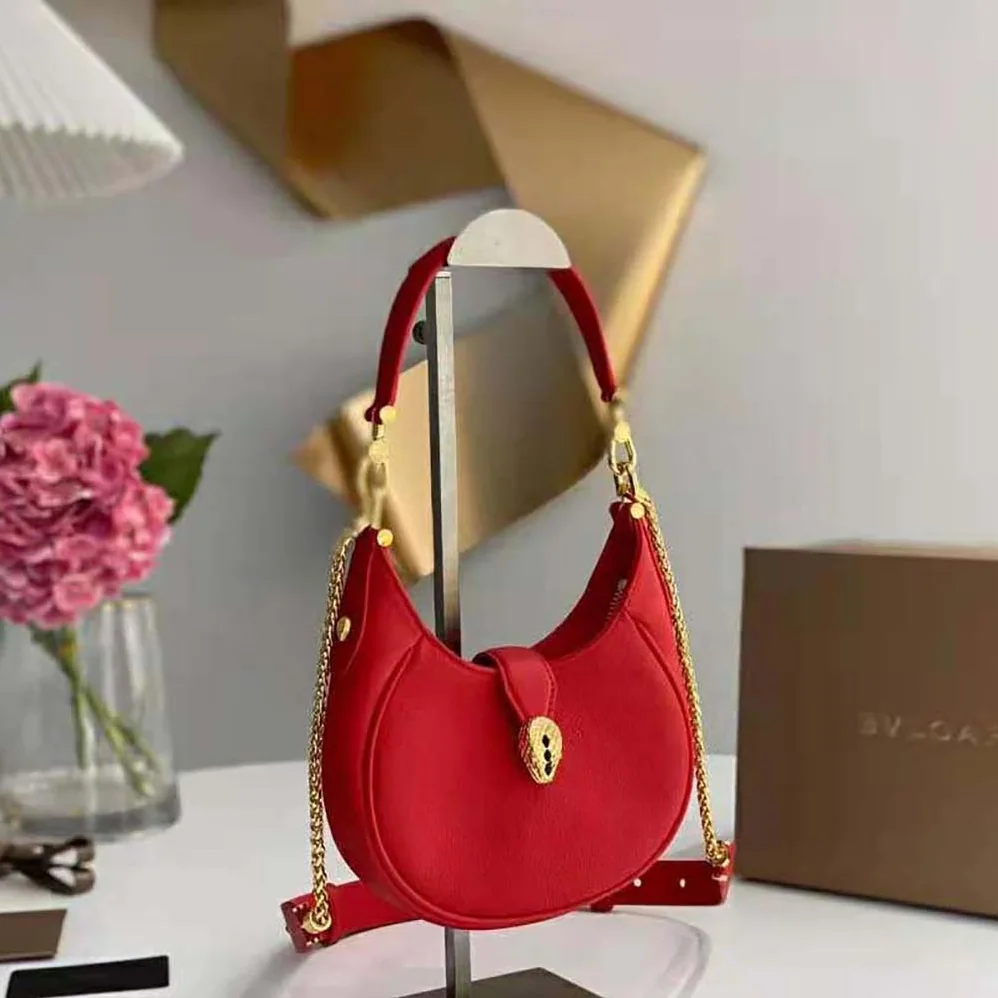 Bvlgari Serpenti Ellipse Crossbody Bag in Calf Leather for Women in Red Bvlgari Serpenti Ellipse Crossbody Bag in Calf Leather for Women in Red