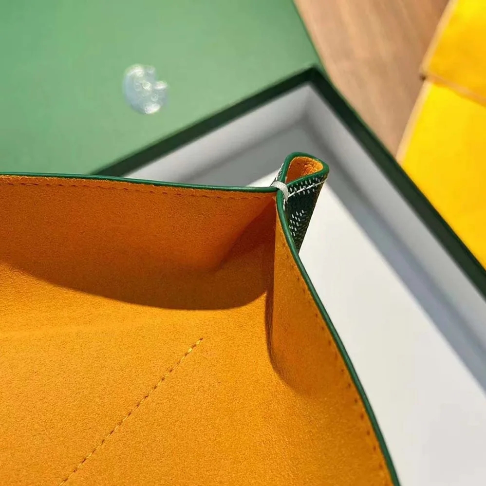 Goyard Vide Poche Fourre-tout for Unisex in Green Goyard Vide Poche Fourre-tout for Unisex in Green