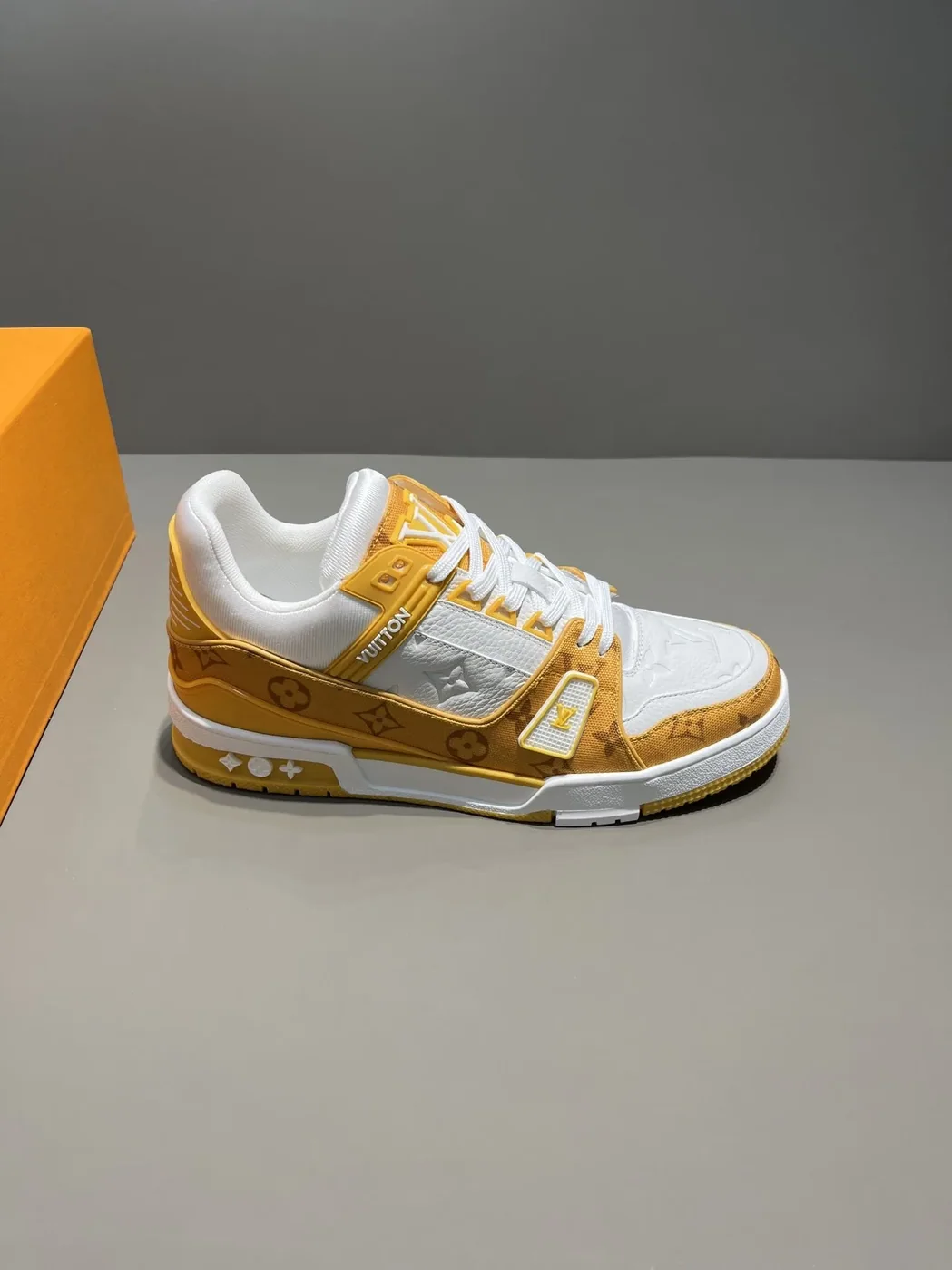 Louis Vuitton Trainer Sneaker Monogram Denim Yellow Virgil Abloh LV 1A9JHJ Louis Vuitton Trainer Sneaker Monogram Denim Yellow Virgil Abloh LV 1A9JHJ
