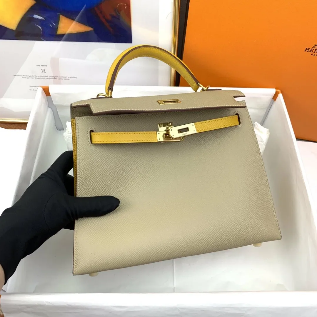 Hermes Kelly 25 Sellier Epsom Greige in Yellow Bag