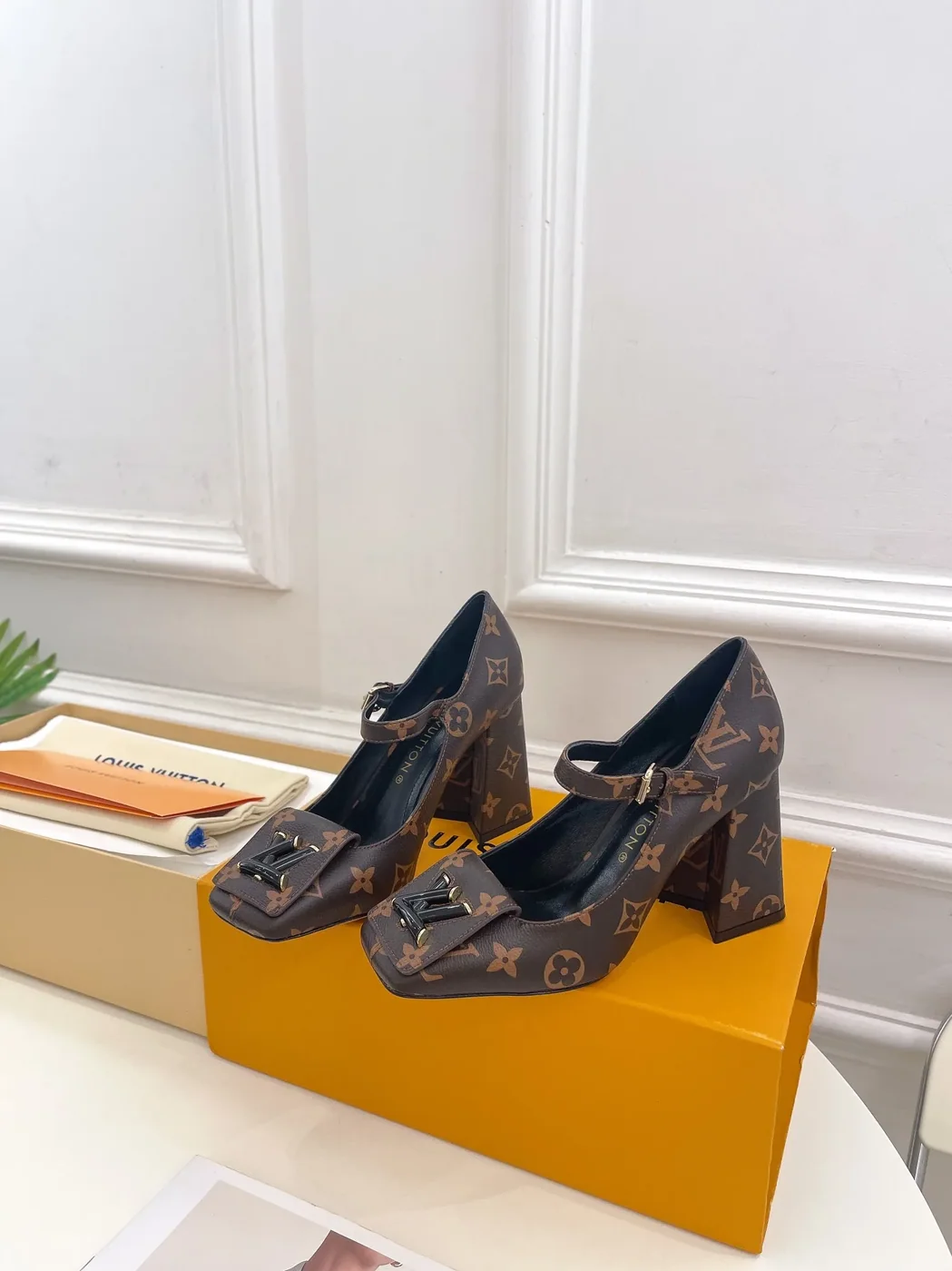 Louis Vuitton Pump Brown 9.5/ Louis Vuitton Pump Brown 9.5/