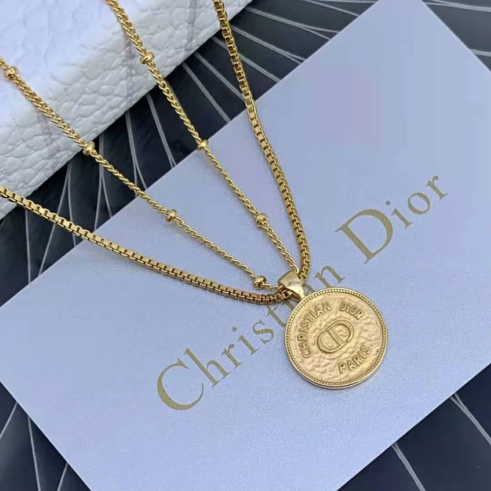 Dior 30 Montaigne Necklace Gold for Women in Finish Metal Dior 30 Montaigne Necklace Gold for Women in Finish Metal