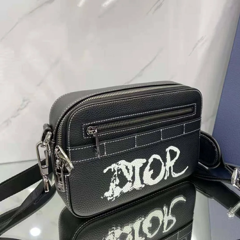Dior Peter Doig Safari Messenger Bag Black Grained Calfskin for Men Dior Peter Doig Safari Messenger Bag Black Grained Calfskin for Men