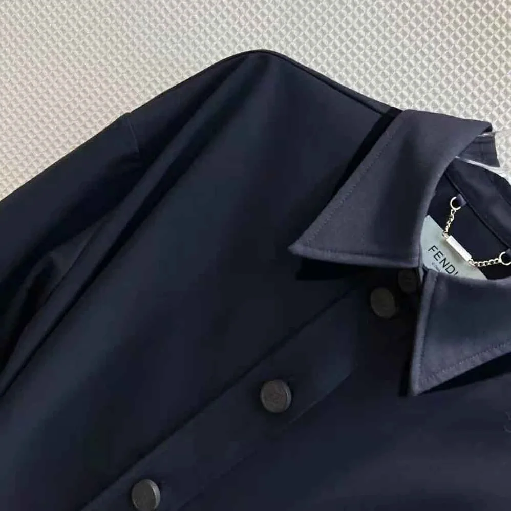 Fendi Single-Breasted Blue Wool Go for Women in To Jacket