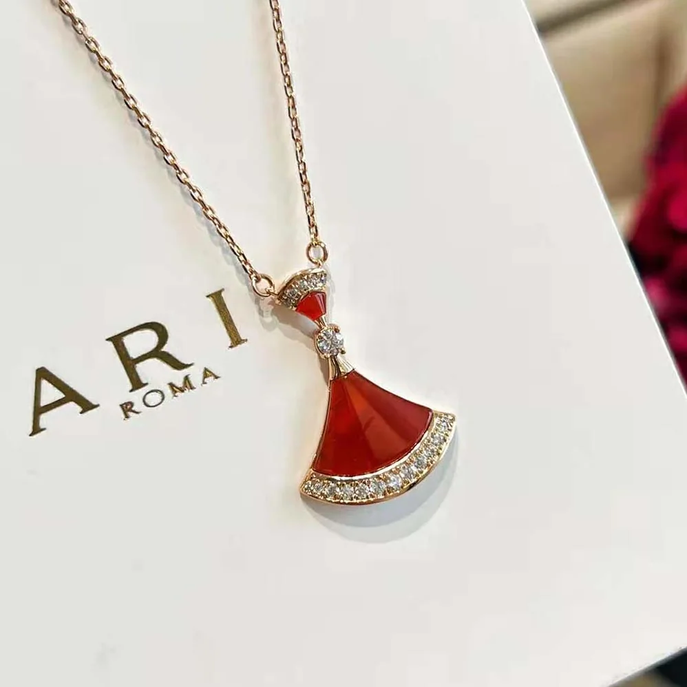 Bvlgari DIVAS' DREAM Necklace in 18 KT Rose Gold with Pendant Set for Women in Red