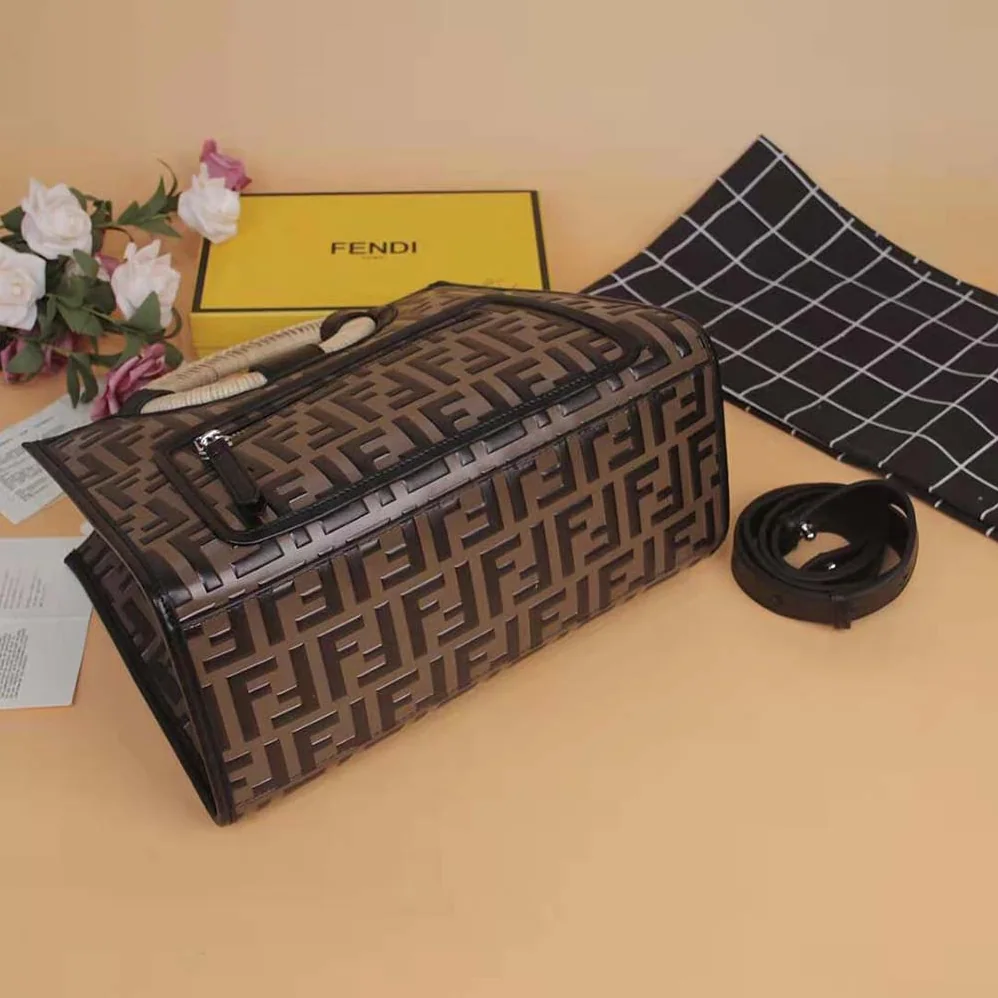 Fendi Runaway Shopper Multicolor Leather Shopper for Women Fendi Runaway Shopper Multicolor Leather Shopper for Women