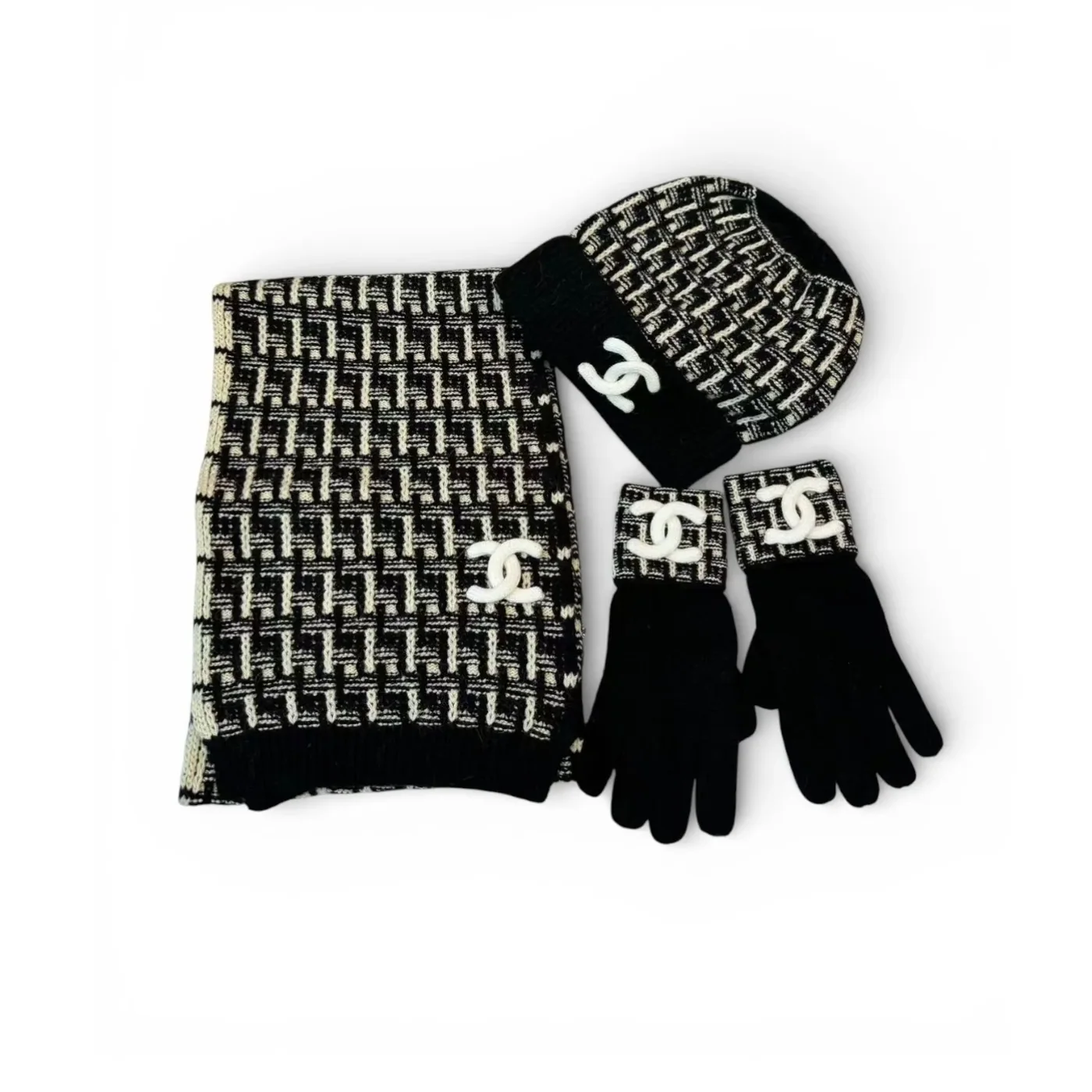Chanel Winter Set Hat, Scarf And Gloves Black
