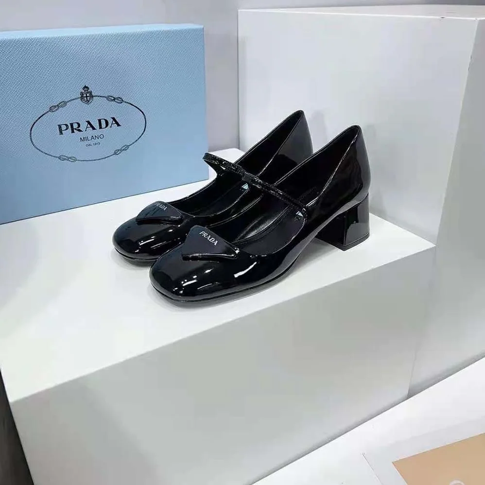 Prada Patent Leather Pumps in 45mm Heel Height for Women in Black
