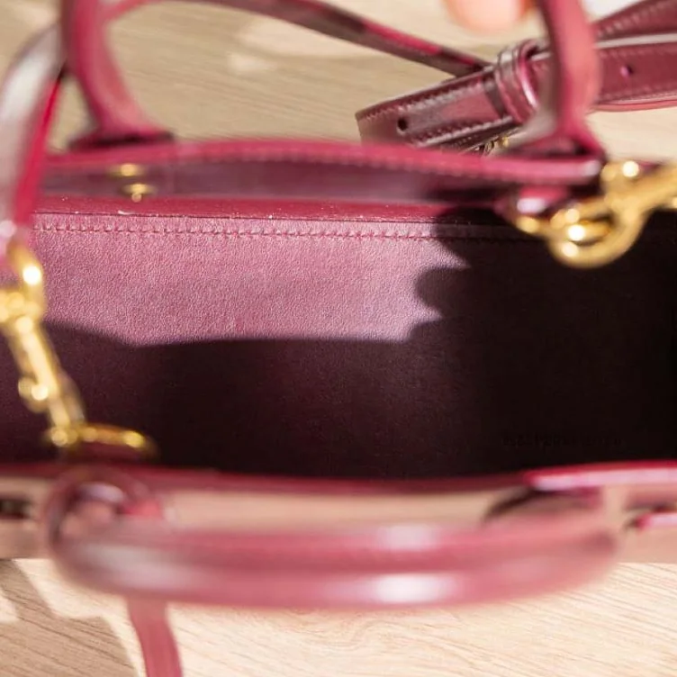 Saint Laurent YSL Sac De Jour in Smooth Leather for Women in Burgundy Saint Laurent YSL Sac De Jour in Smooth Leather for Women in Burgundy