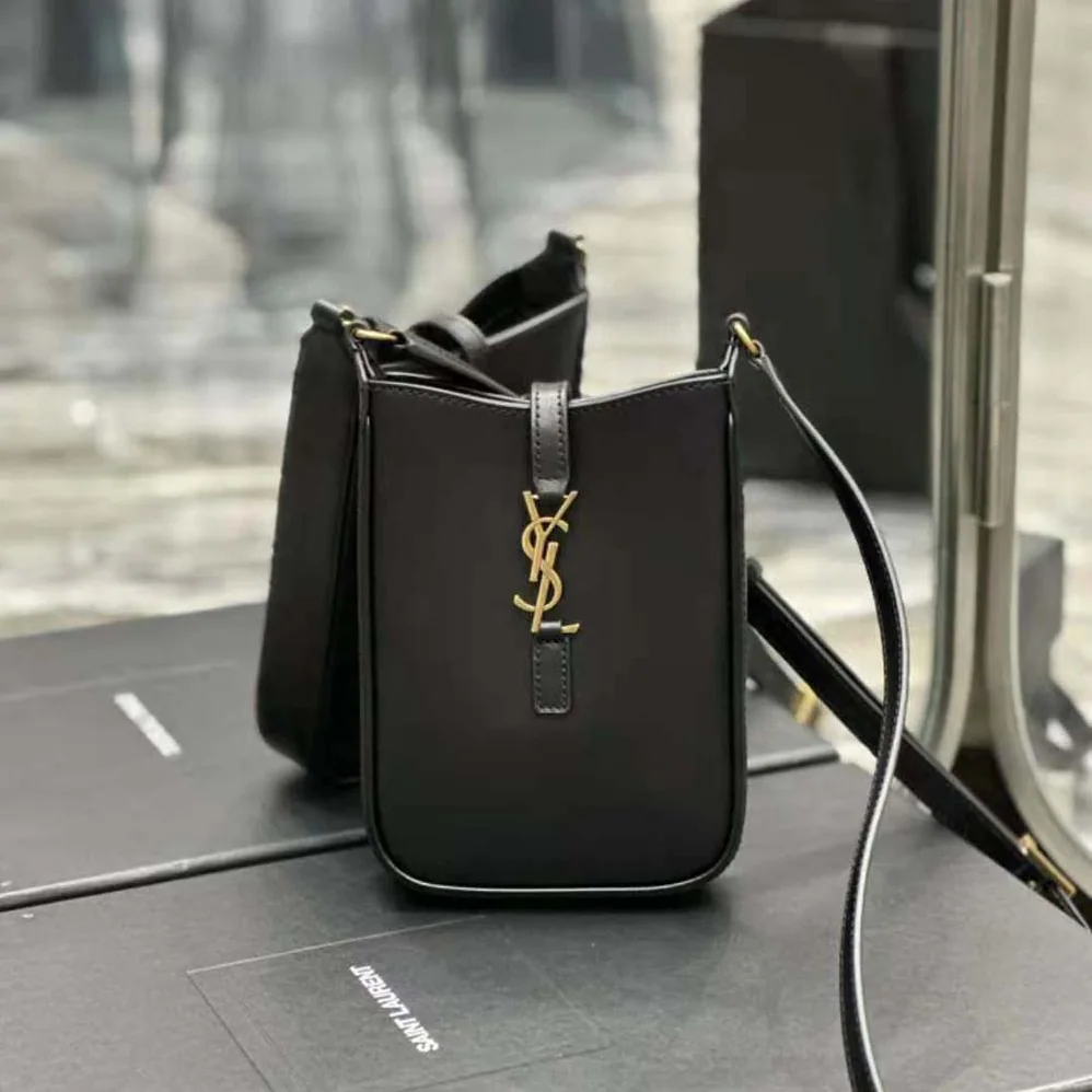 Saint Laurent YSL Le 5 à 7 Mini Vertical in Shiny Leather for Women in Black
