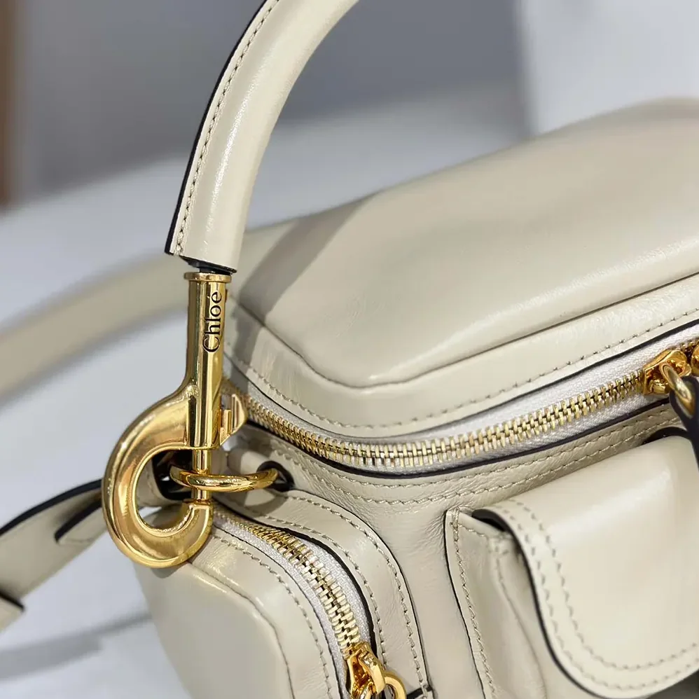 Chloe Small Camera Bag in Shiny Leather for Women in Beige