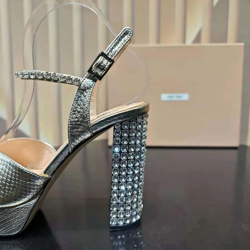 Miu Miu Lizard-print Leather Platform Sandals for Women in Gold Miu Miu Lizard-print Leather Platform Sandals for Women in Gold