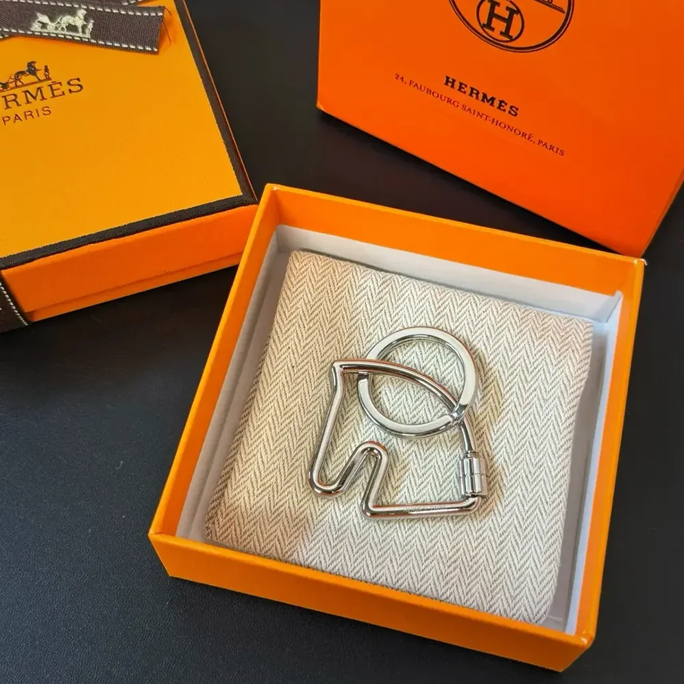 Hermes Cheva Key Ring for Unisex Hermes Cheva Key Ring for Unisex