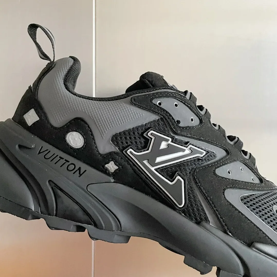 Louis Vuitton LV Runner Tatic Sneaker Black LV 1A9UNT Louis Vuitton LV Runner Tatic Sneaker Black LV 1A9UNT