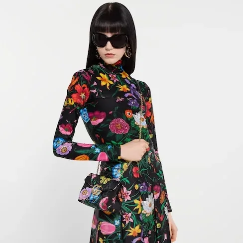 Gucci Marmont Mini Shoulder Bag / Black in Multicolor Flora Gold Hardware