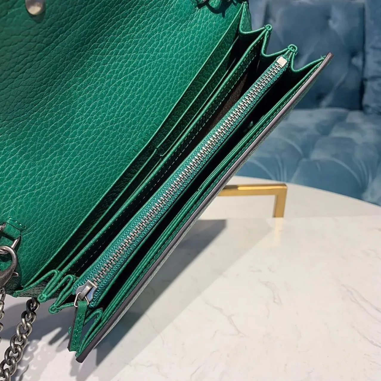 Gucci Dionysus Mini Chain Shoulder Bag / Emerald Green Metal Free Tanned Antique Silver Hardware Gucci Dionysus Mini Chain Shoulder Bag / Emerald Green Metal Free Tanned Antique Silver Hardware