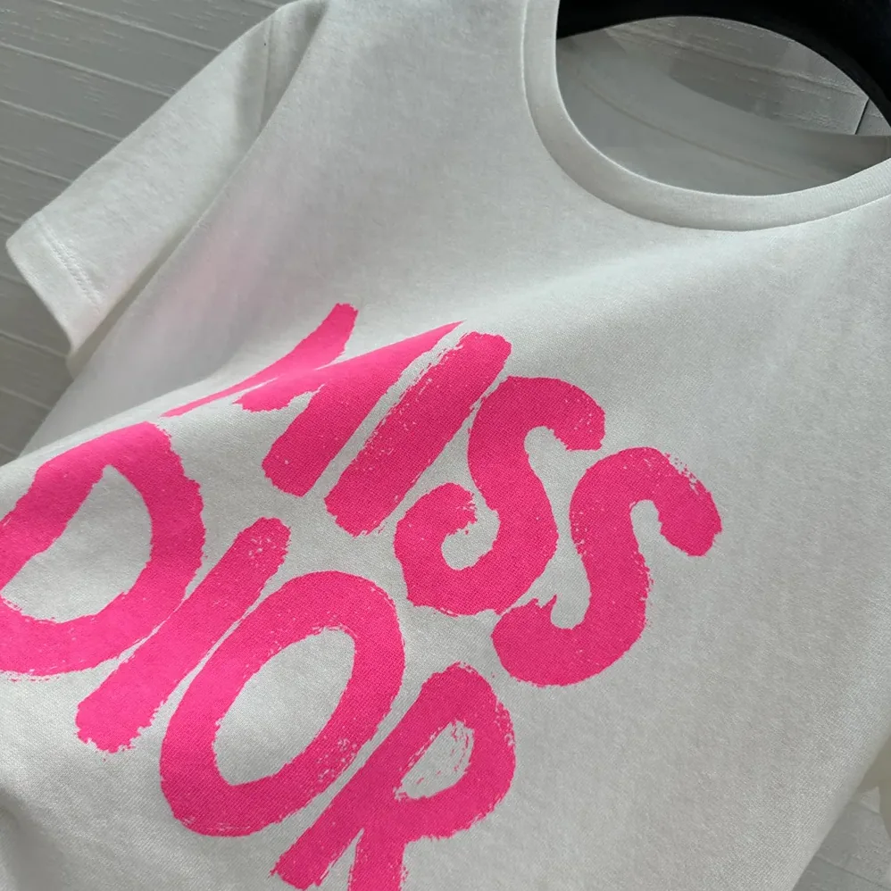 Dior Miss Dior T-Shirt White Cotton Jersey with Bright Pink Miss Dior Graffiti Motif for Men Dior Miss Dior T-Shirt White Cotton Jersey with Bright Pink Miss Dior Graffiti Motif for Men