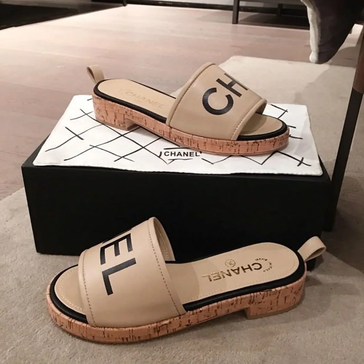 Chanel Woven Chain Cork Sandals Tweed Beige/Black , Shoes