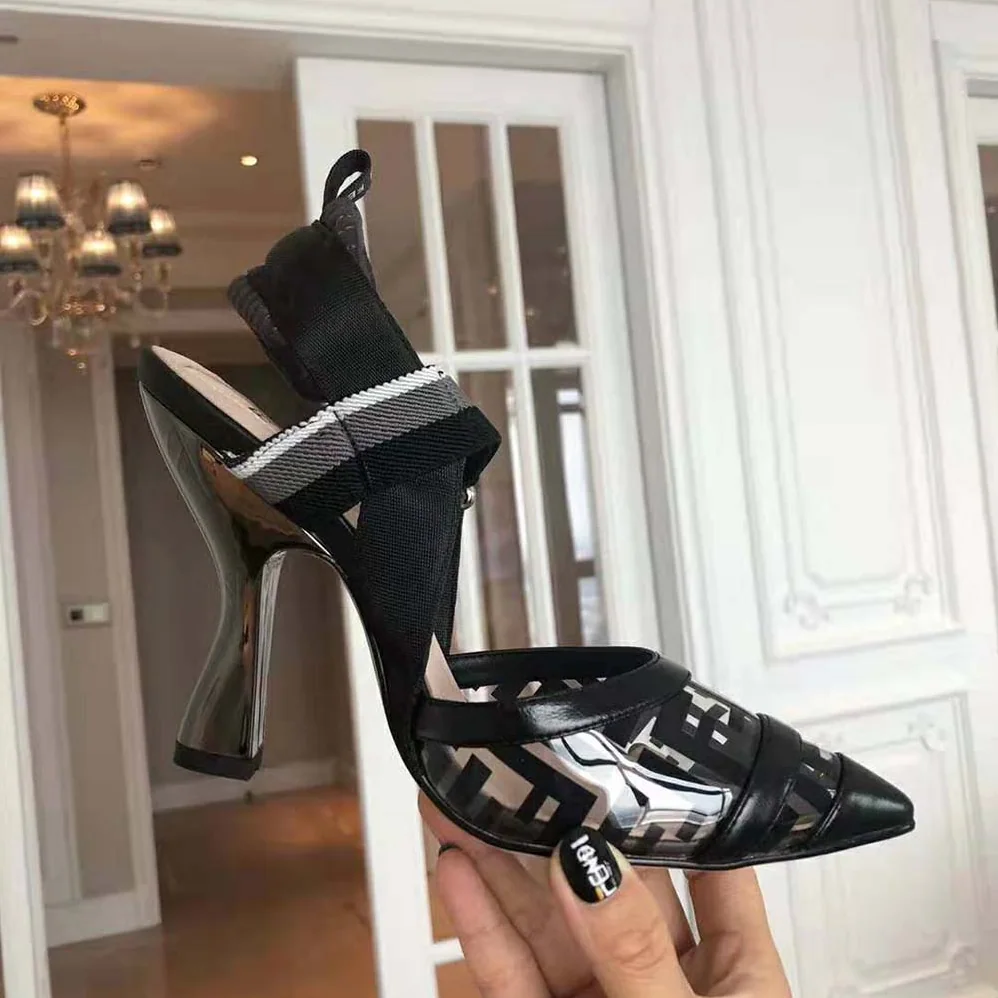 Fendi Pumps Slingbacks in PU and Leather for Women in Black Fendi Pumps Slingbacks in PU and Leather for Women in Black