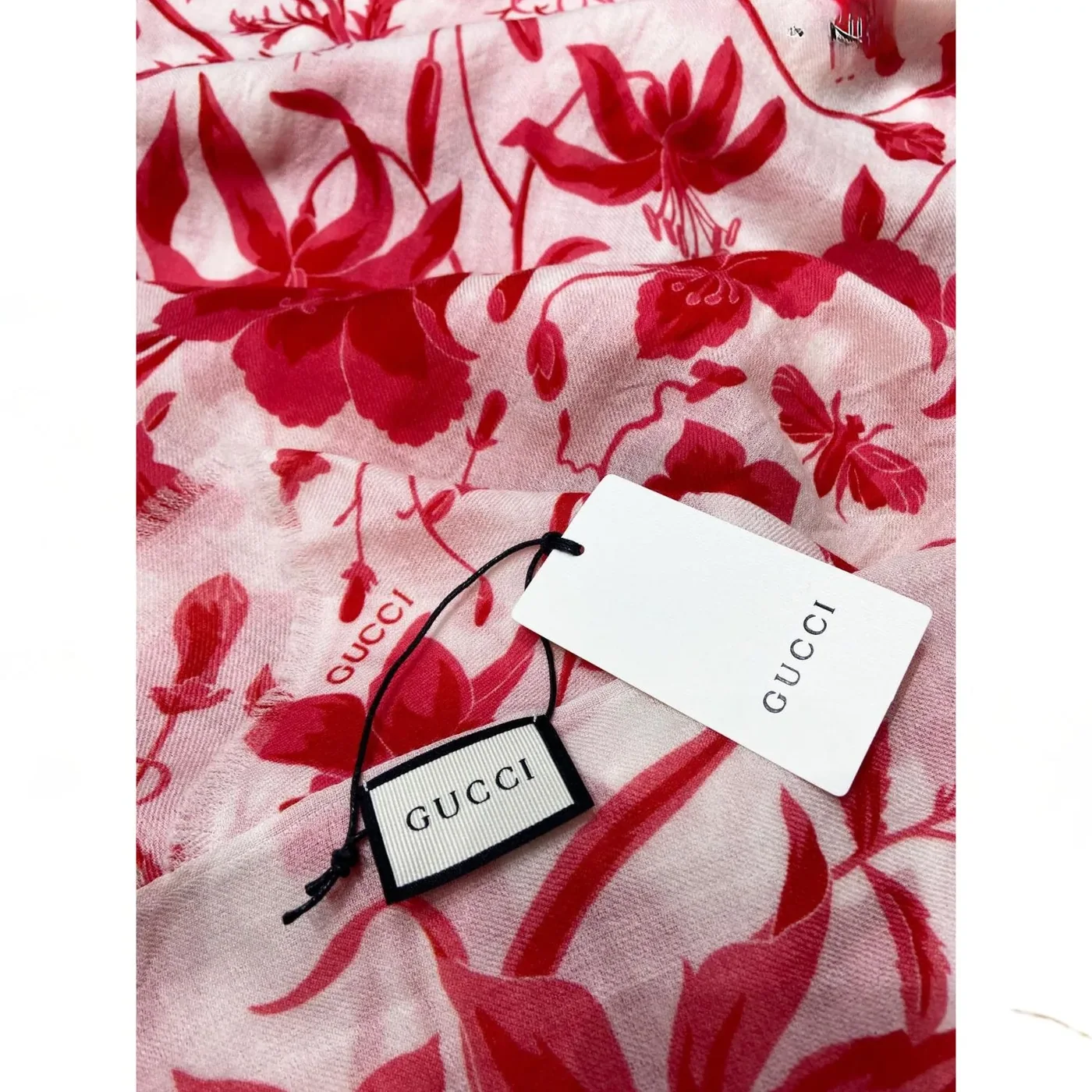 Gucci GG Garden Flower Long Scarf Red / Gucci GG Garden Flower Long Scarf Red /