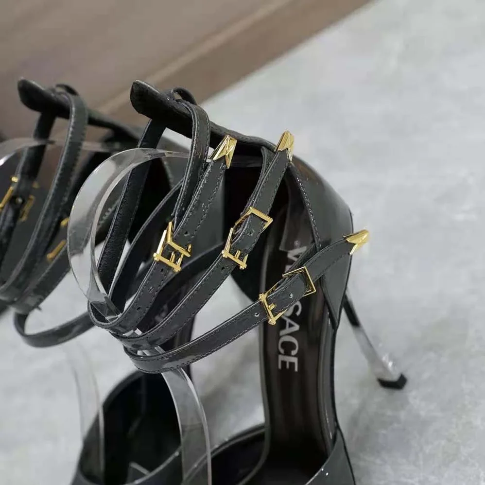 Versace Pin-Point Pumps in Calf Leather for Women in Gray Versace Pin-Point Pumps in Calf Leather for Women in Gray
