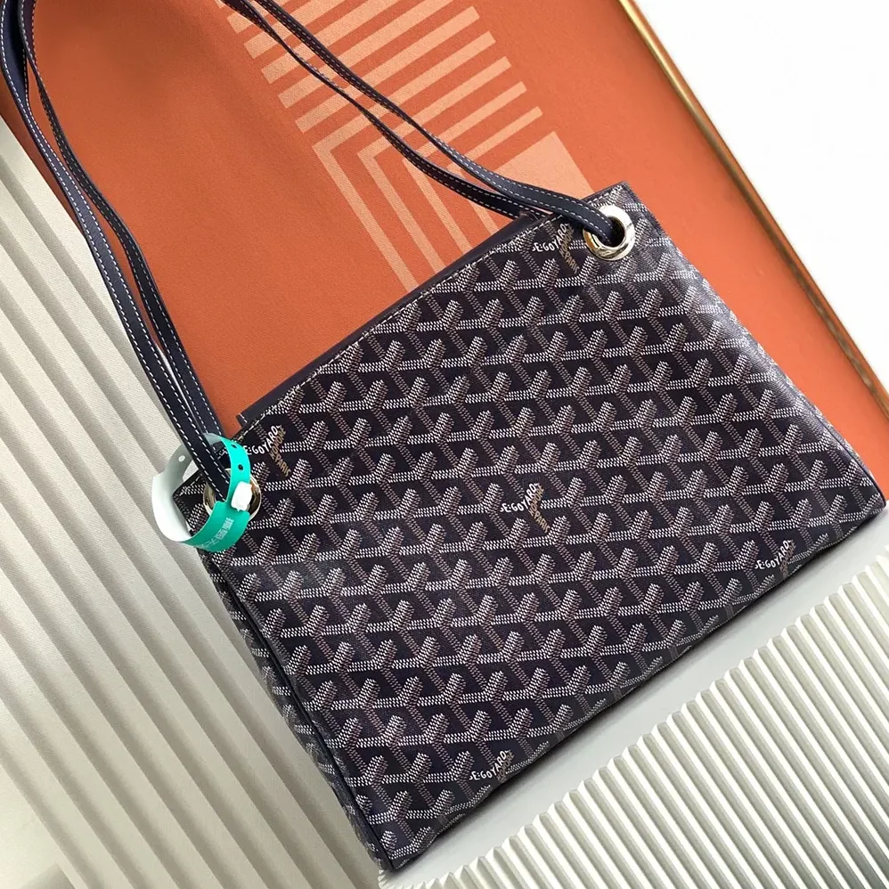 Goyard Rouette Souple Bag for Unisex in Navy Goyard Rouette Souple Bag for Unisex in Navy