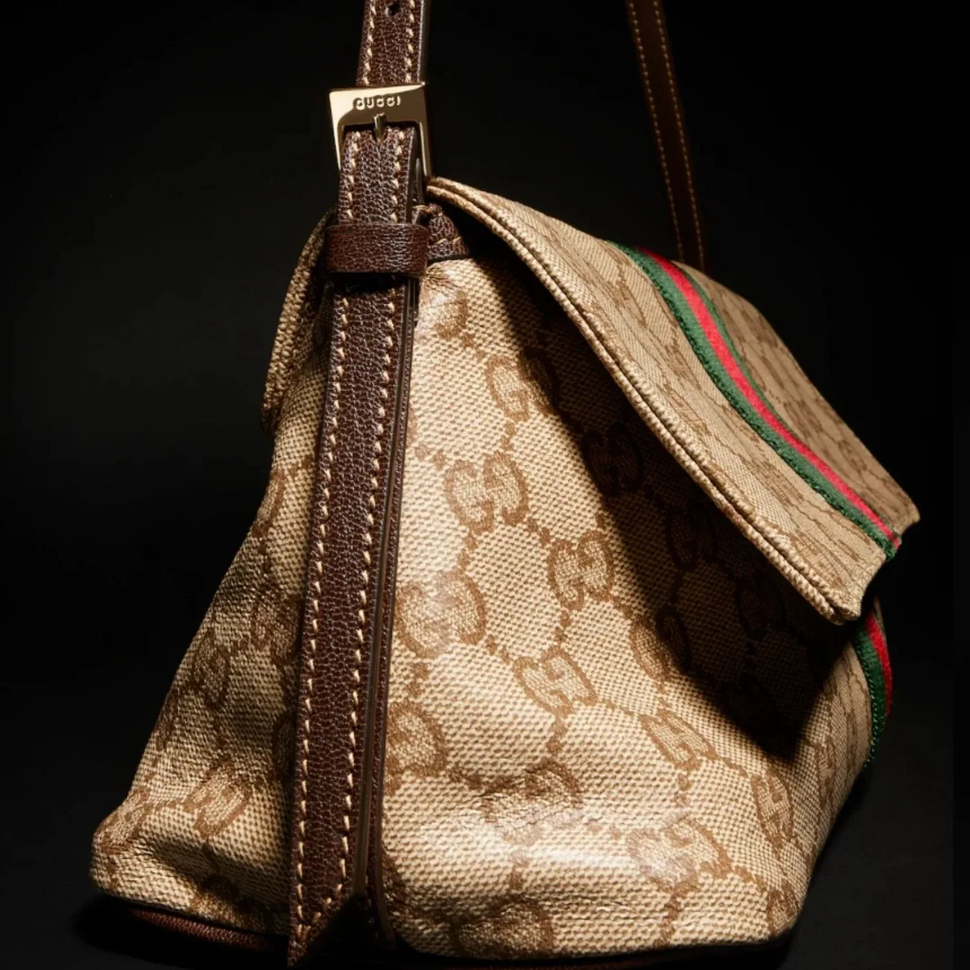 Gucci Madison Medium Shoulder Bag in Sand Gold Hardware Gucci Madison Medium Shoulder Bag in Sand Gold Hardware