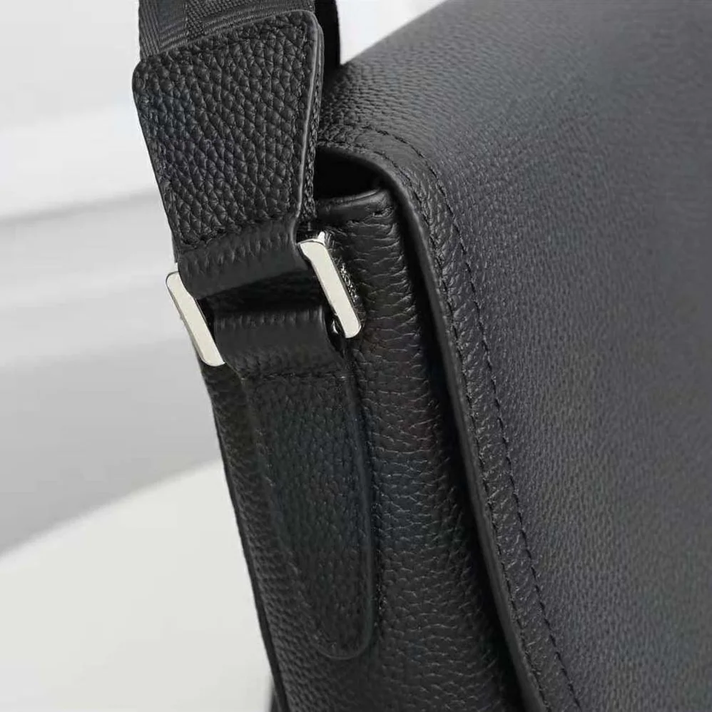 Dior Saddle Messenger Bag Black Grained Calfskin for Men