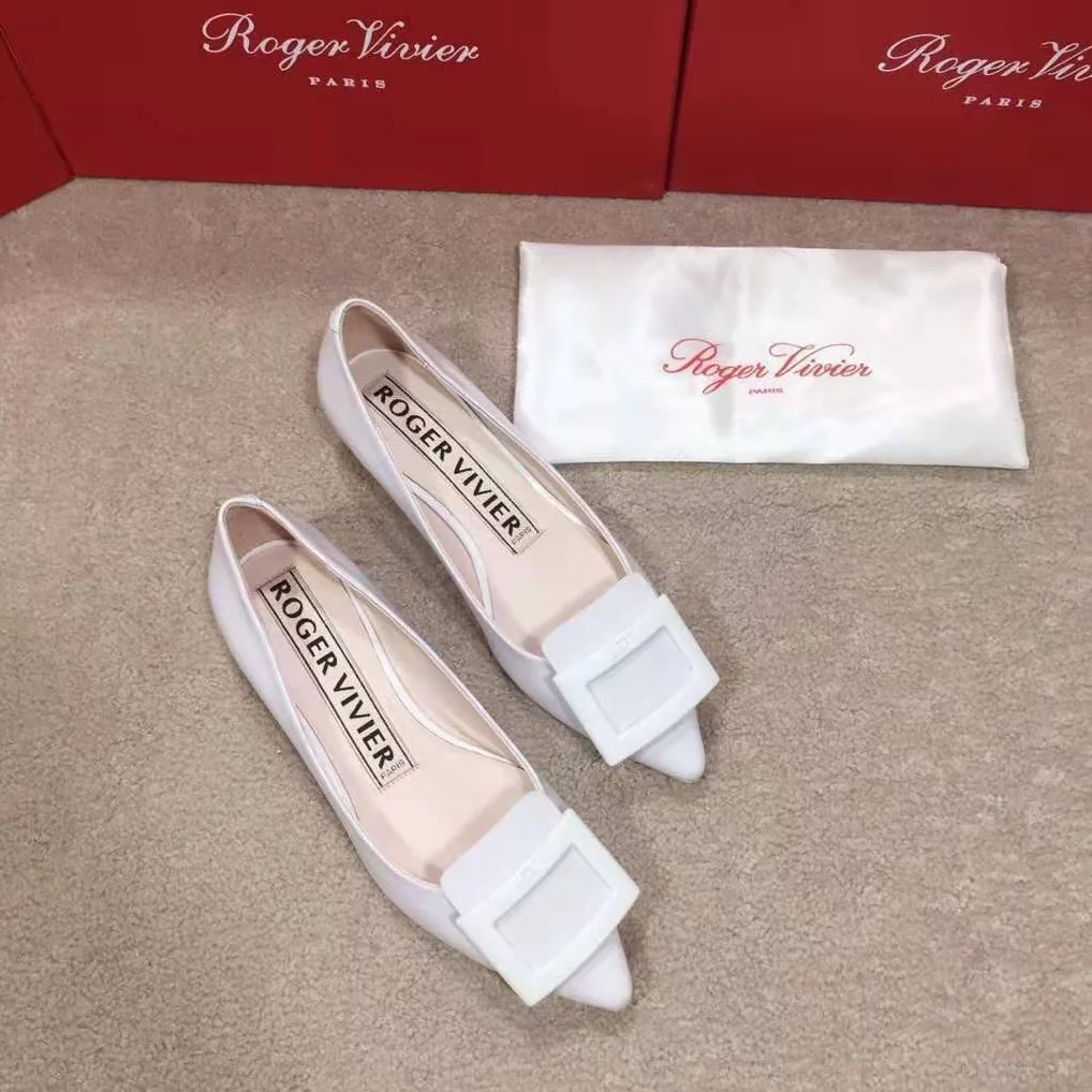 Roger Vivier Gommettine Ballerinas for Women in White Roger Vivier Gommettine Ballerinas for Women in White