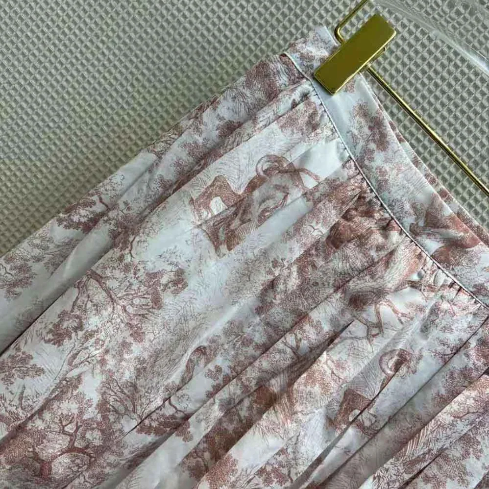 Dior Mid-Length Skirt Rose Des Vents Cotton Muslin with Toile DE Jouy Motif for Women Dior Mid-Length Skirt Rose Des Vents Cotton Muslin with Toile DE Jouy Motif for Women