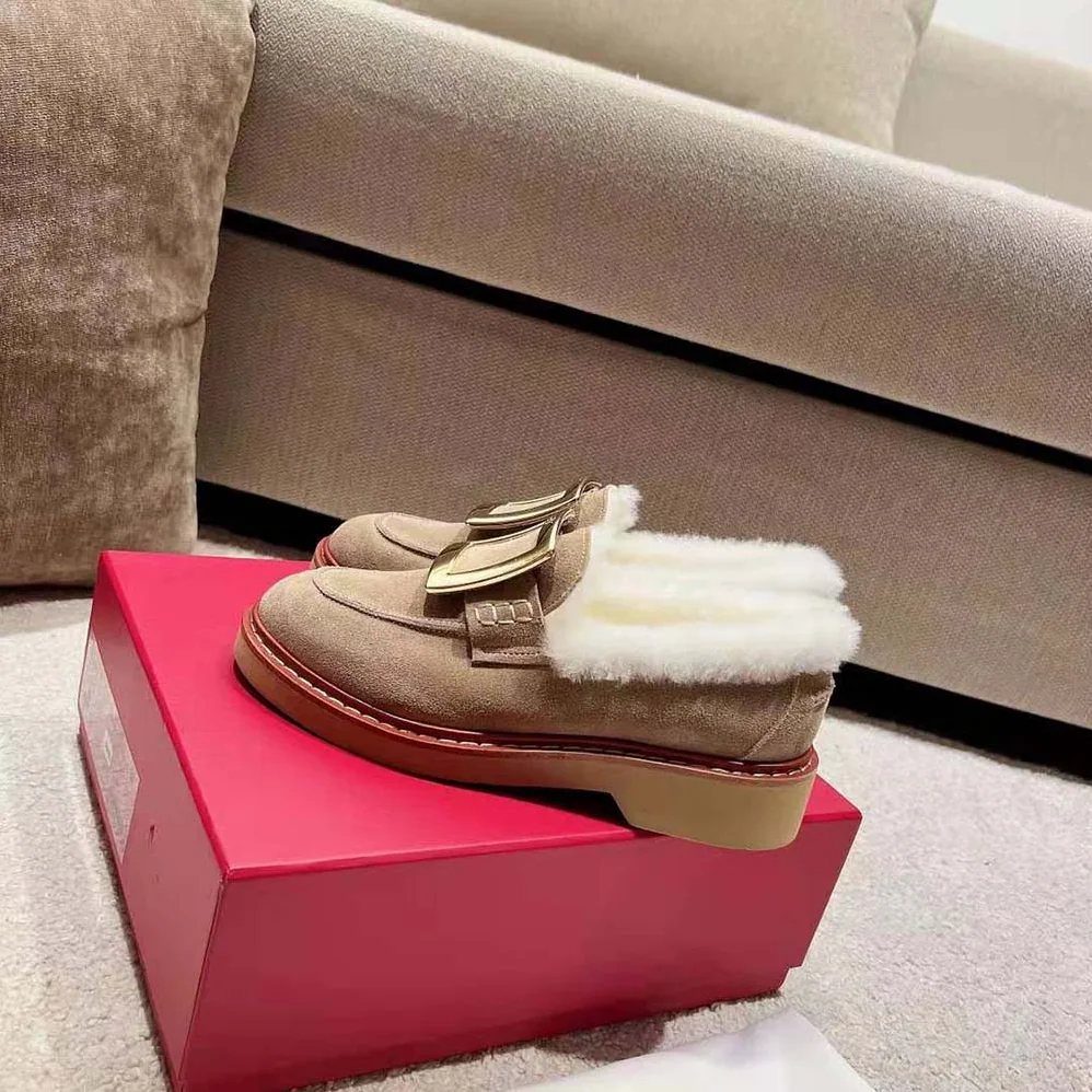 Roger Vivier Viv' Rangers Metal Buckle Fur Loafers for Women Roger Vivier Viv' Rangers Metal Buckle Fur Loafers for Women