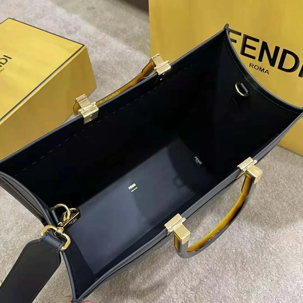Fendi Sunshine Medium Leather Shopper for Women in Black Fendi Sunshine Medium Leather Shopper for Women in Black