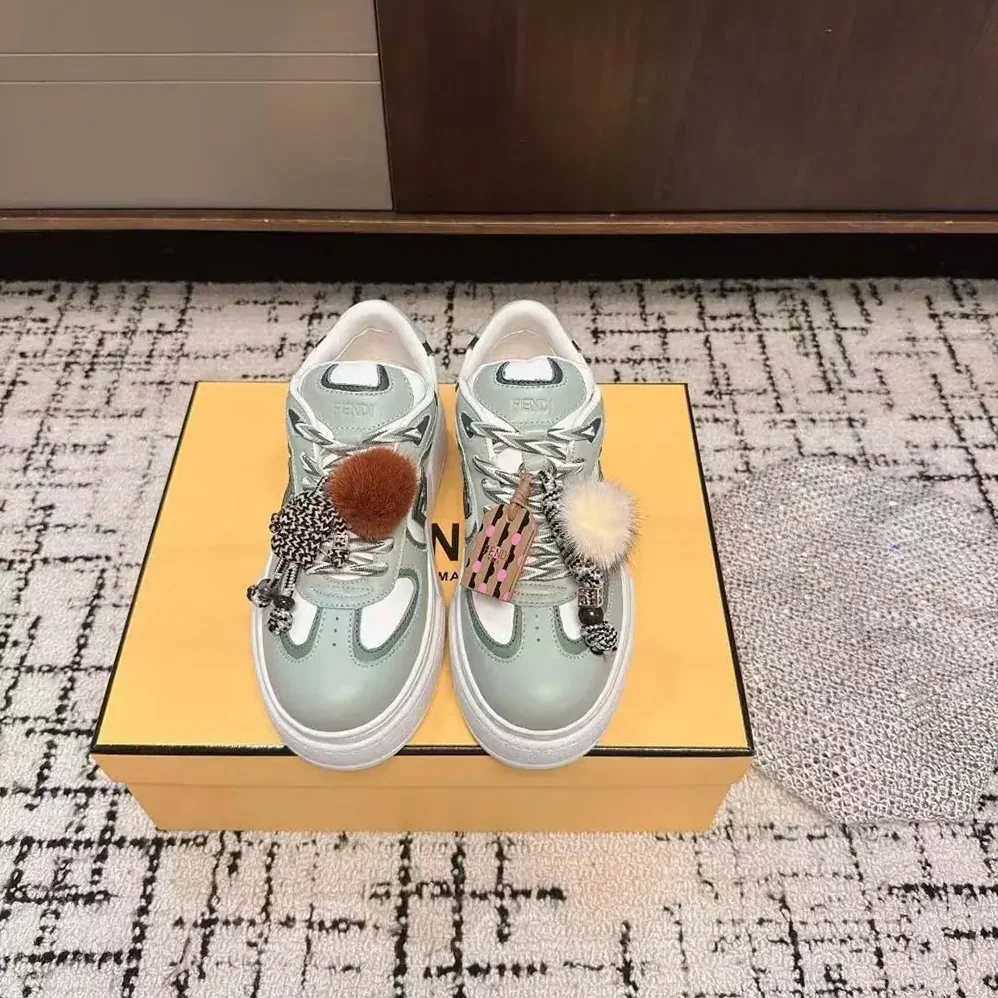 Fendi Match Low Top Platform Shoes In Green Leather With Charm for Women Fendi Match Low Top Platform Shoes In Green Leather With Charm for Women