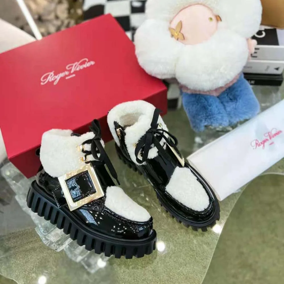 Roger Vivier Viv' Go-Thick Metal Buckle Fur Ankle Boots in Patent Leather for Women Roger Vivier Viv' Go-Thick Metal Buckle Fur Ankle Boots in Patent Leather for Women