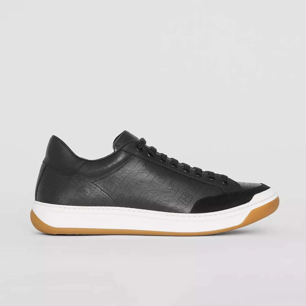 Burberry Shoes Logo Print Leather Sneakers for Men in Black Burberry Shoes Logo Print Leather Sneakers for Men in Black