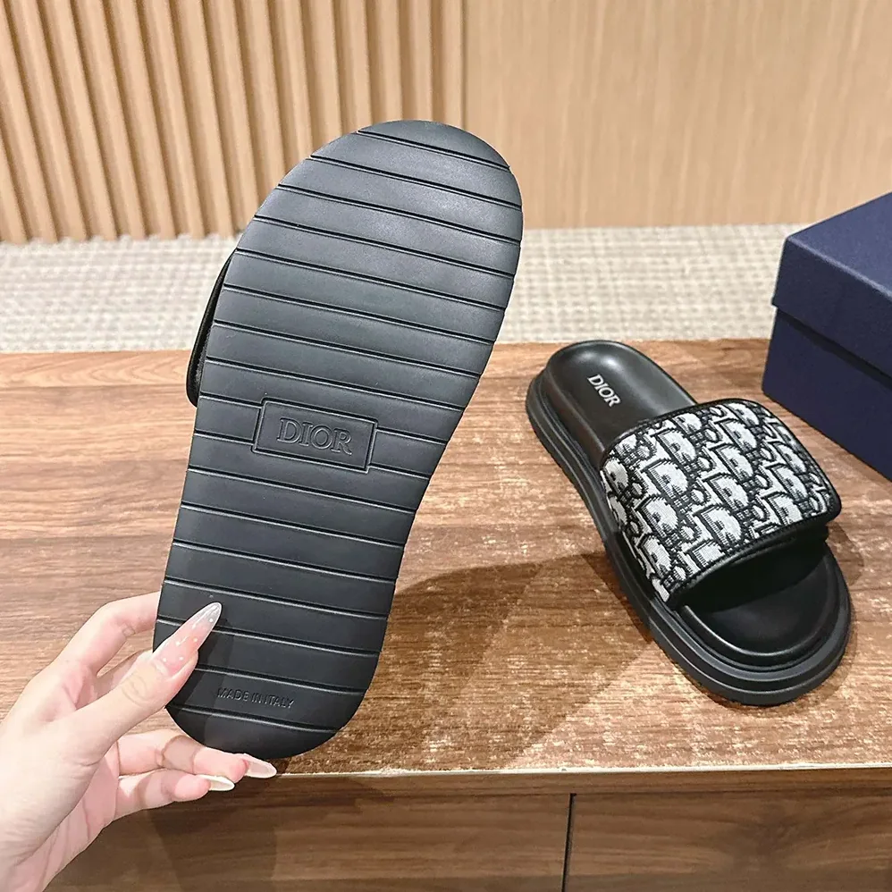 Dior Aqua Sandal Beige and Black Dior Oblique Jacquard for Unisex Dior Aqua Sandal Beige and Black Dior Oblique Jacquard for Unisex