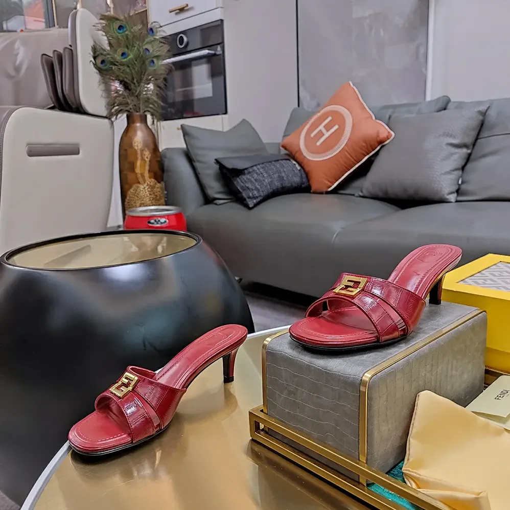 Fendi FFold Red EEl Leather Medium for Women in heeled Sandals Fendi FFold Red EEl Leather Medium for Women in heeled Sandals