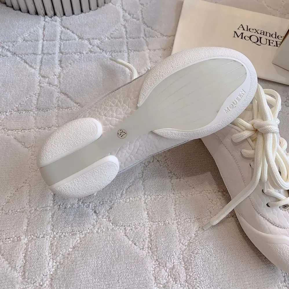 Alexander Mcqueen Flexion Sneaker in Off White for Unisex Alexander Mcqueen Flexion Sneaker in Off White for Unisex