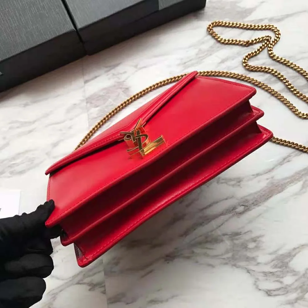 Saint Laurent YSL Cassandra Monogram Clasp Bag in Grain DE Poudre Embossed Leather for Women in Red Saint Laurent YSL Cassandra Monogram Clasp Bag in Grain DE Poudre Embossed Leather for Women in Red