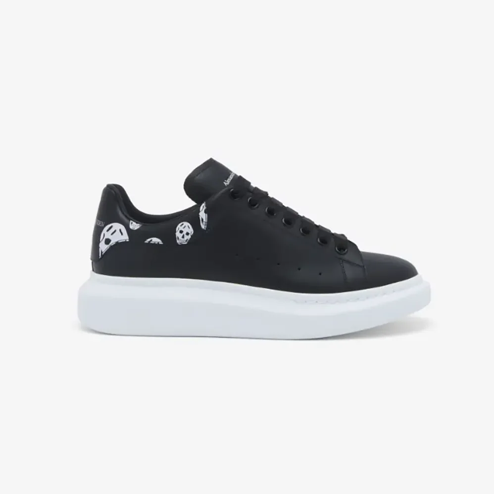 Alexander Mcqueen Oversized Sneaker in Black for Unisex in White