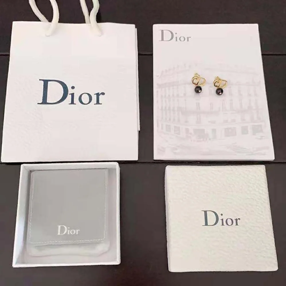 Dior Petit CD Earrings Gold-Finish Metal and Black Resin Pearls for Women Dior Petit CD Earrings Gold-Finish Metal and Black Resin Pearls for Women