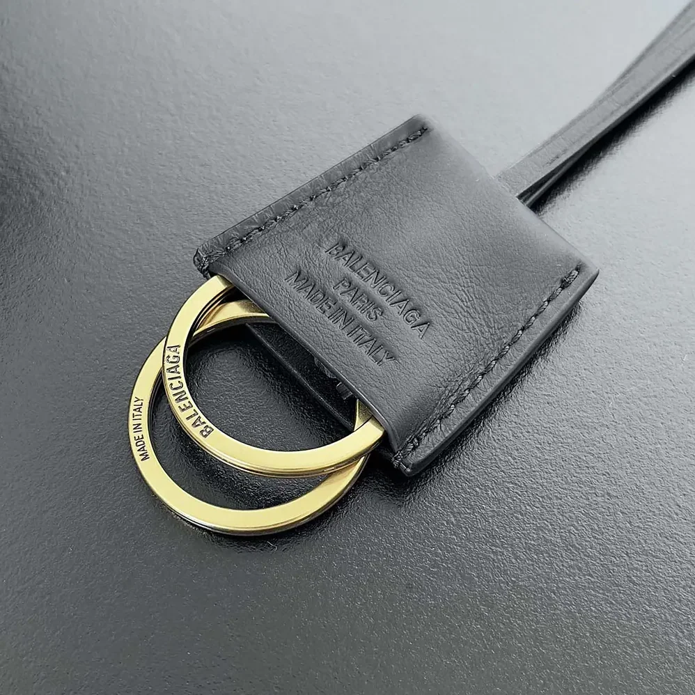 Balenciaga Bel Air Small Carry All Bag in Black Smooth Calfskin for Women in Gold Balenciaga Bel Air Small Carry All Bag in Black Smooth Calfskin for Women in Gold