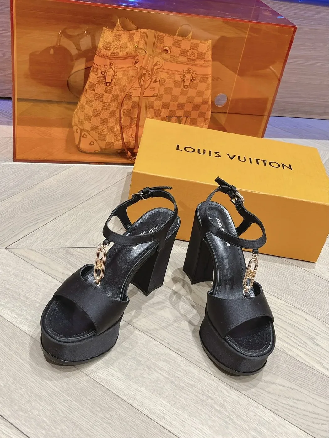 Louis Vuitton Sparkle Sandal Black Louis Vuitton Sparkle Sandal Black