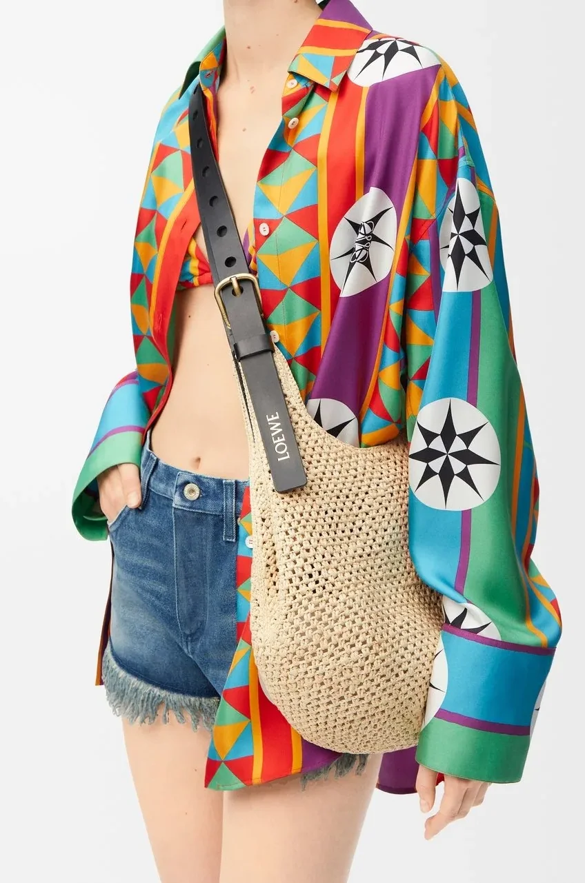 Loewe Small Punch Hole Hobo Raffia Natural / - A914W86X01 Loewe Small Punch Hole Hobo Raffia Natural / - A914W86X01