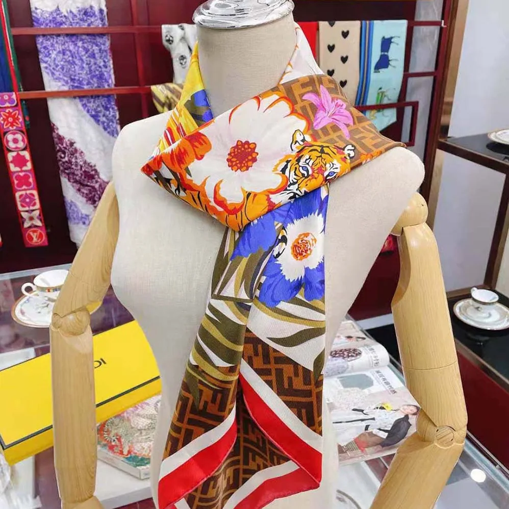Fendi Flower Foulard Foulard from the Spring Festival Capsule Collection for Women Fendi Flower Foulard Foulard from the Spring Festival Capsule Collection for Women