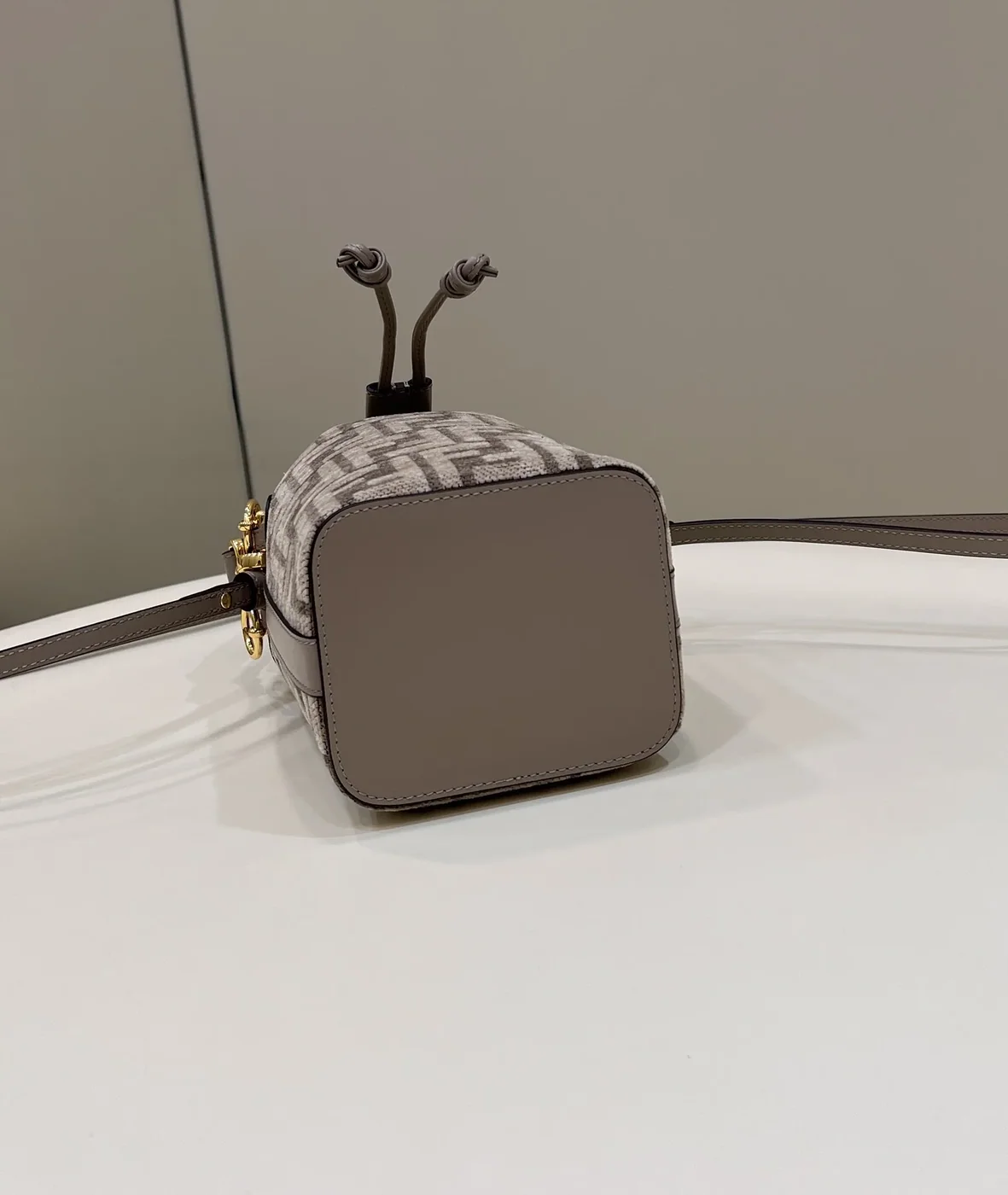 Fendi Mon Tresor Small Beige Bag For Woman /