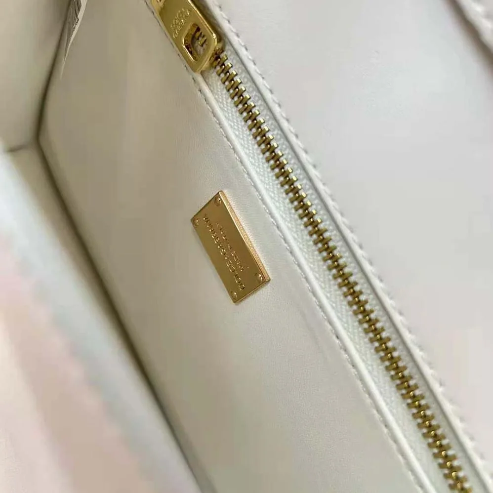Dolce Gabbana D&G Calfskin DG Logo Bag Crossbody Bag for Women in White