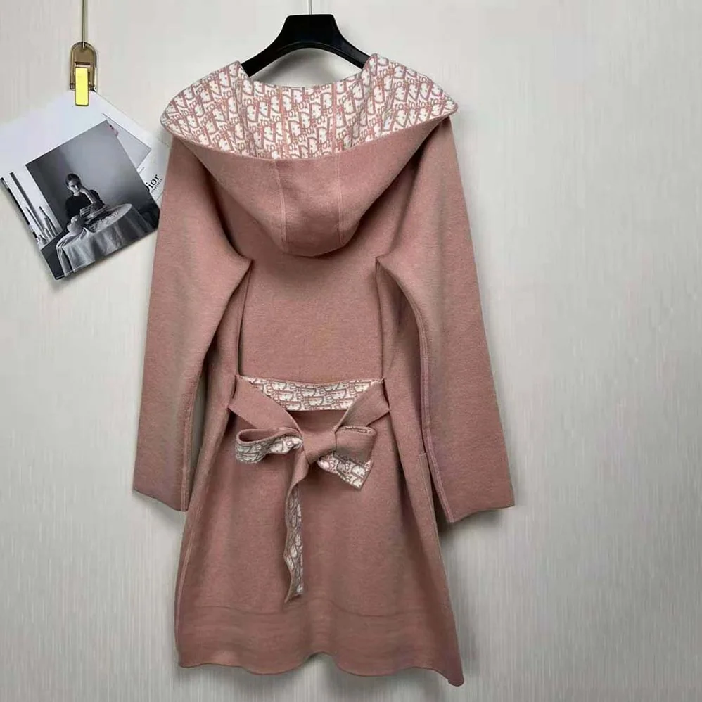 Dior Cropped Coat with Hood and Belt Rose Des Vents Double for Women in Sided Wool Dior Cropped Coat with Hood and Belt Rose Des Vents Double for Women in Sided Wool