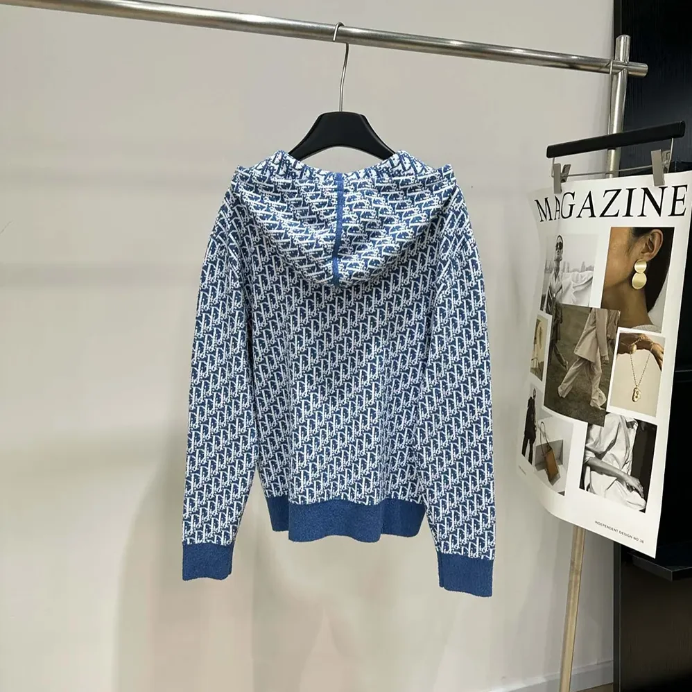 Dior Dioriviera Zipped Cardigan with Hood Blue Spongy Dior Oblique Cotton for Women in Blend Jacquard Dior Dioriviera Zipped Cardigan with Hood Blue Spongy Dior Oblique Cotton for Women in Blend Jacquard
