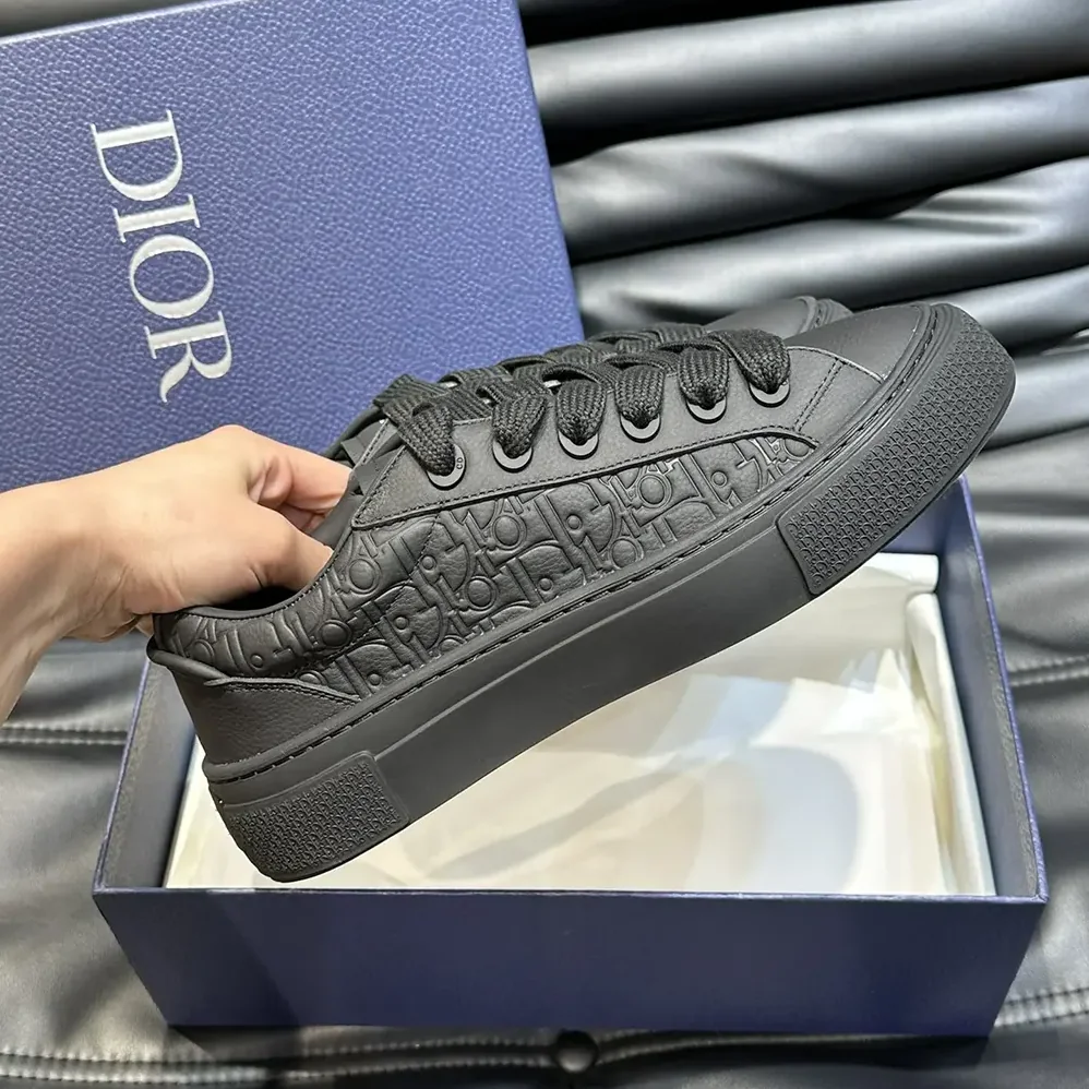 Dior B33 Sneaker Black Grained Calfskin and Black Dior Gravity Leather for Men
